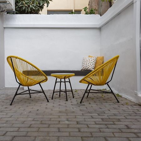 Groundfloor 2Br Apt With Smallyard Near The Heart Of กาลามาตา ภายนอก รูปภาพ